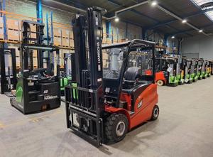 Hangcha A4W30 Electric forklift