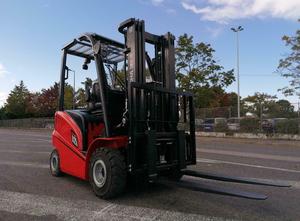 Hangcha A4W25 Electric forklift