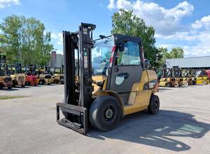 Caterpillar GP45N Electric forklift