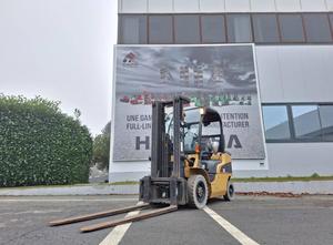 Caterpillar GP25N Electric forklift