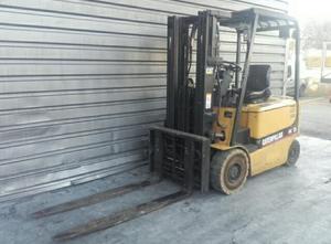 Caterpillar EP25K-PAC Electric forklift