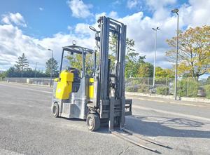 Aisle Master 20SE Electric forklift