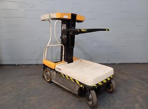 Crown WAVE60-118 Material handling machine