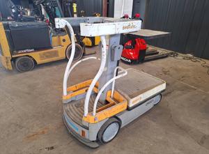 Crown WAVE50-84 Material handling machine