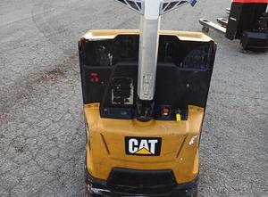 Μηχανή διακίνησης υλικών Caterpillar NPP20N2
