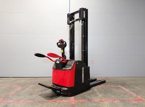 Hangcha CDD12-AC2S-L Stacker