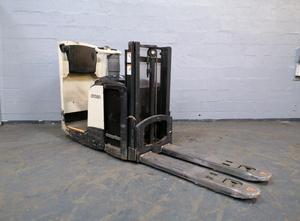 Στοίβακτης παλετών Crown DT3040