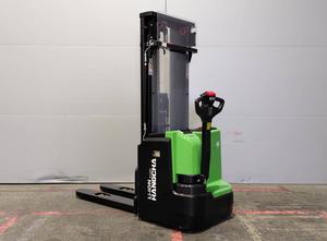 Hangcha CDD16-XT1-SI Stacker