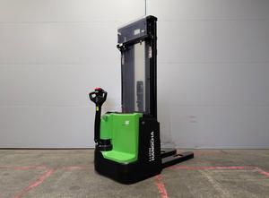 Hangcha CDD16-XT1-SI Stacker