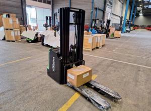 Hangcha CDD16-AC2-I Stacker