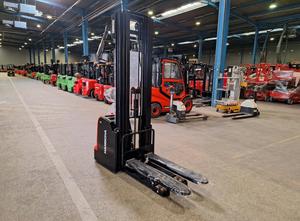 Hangcha CDD16-AC2 Stacker