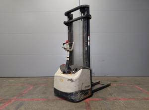 Στοίβακτης παλετών Crown WF3000 10