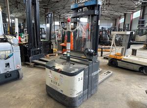 Crown WE2300-16 Stacker