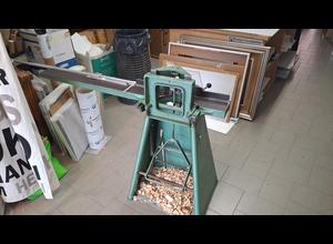 Castagna Morso Foot-operated cutting machine