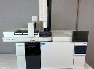 Agilent 8890/5977B Pharmaceutical / chemical machine