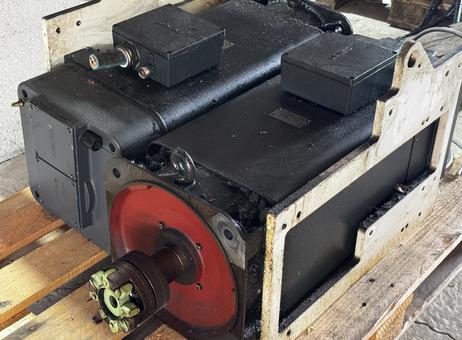 SIEMENS 1PH6167-4NF46-Z P261019027