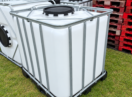 Tanks 1000 litre P261020095