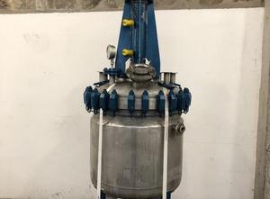 400-liter stainless steel stirred reactor