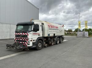 Μηχανή κατασκευής Volvo FM12
