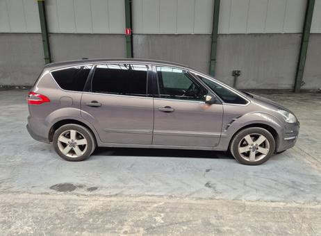 Ford S-Max P261022246