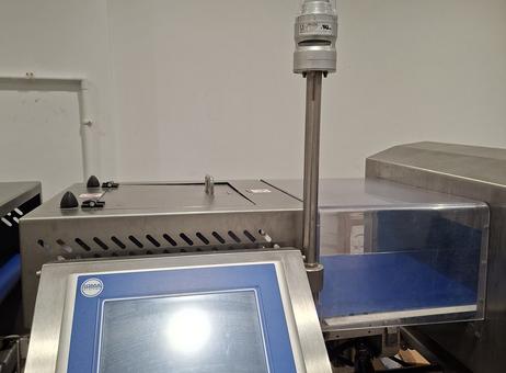 Loma CW3 Checkweigher / IQ3 Metal Detector P261025008