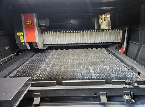 Amada Ensis 3015 AJ 2kW P261026004