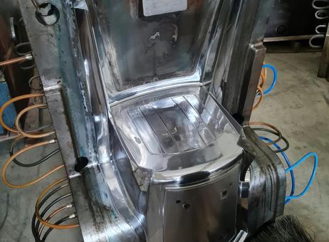 GM Ing MOULDS P261026117