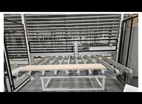 AVERCON Automatic robotic sorting cell P261027010