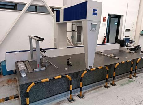 ZEISS ACCURA MASS 12/42/10 P261027148