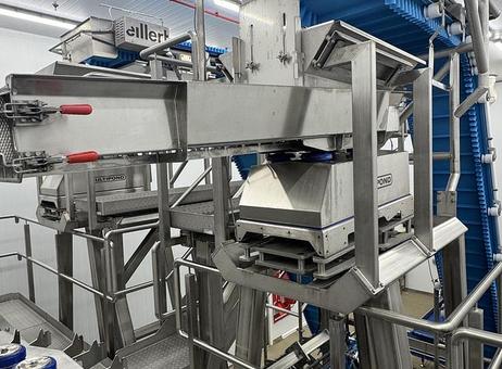 Multipond packing lines x2 P261030006