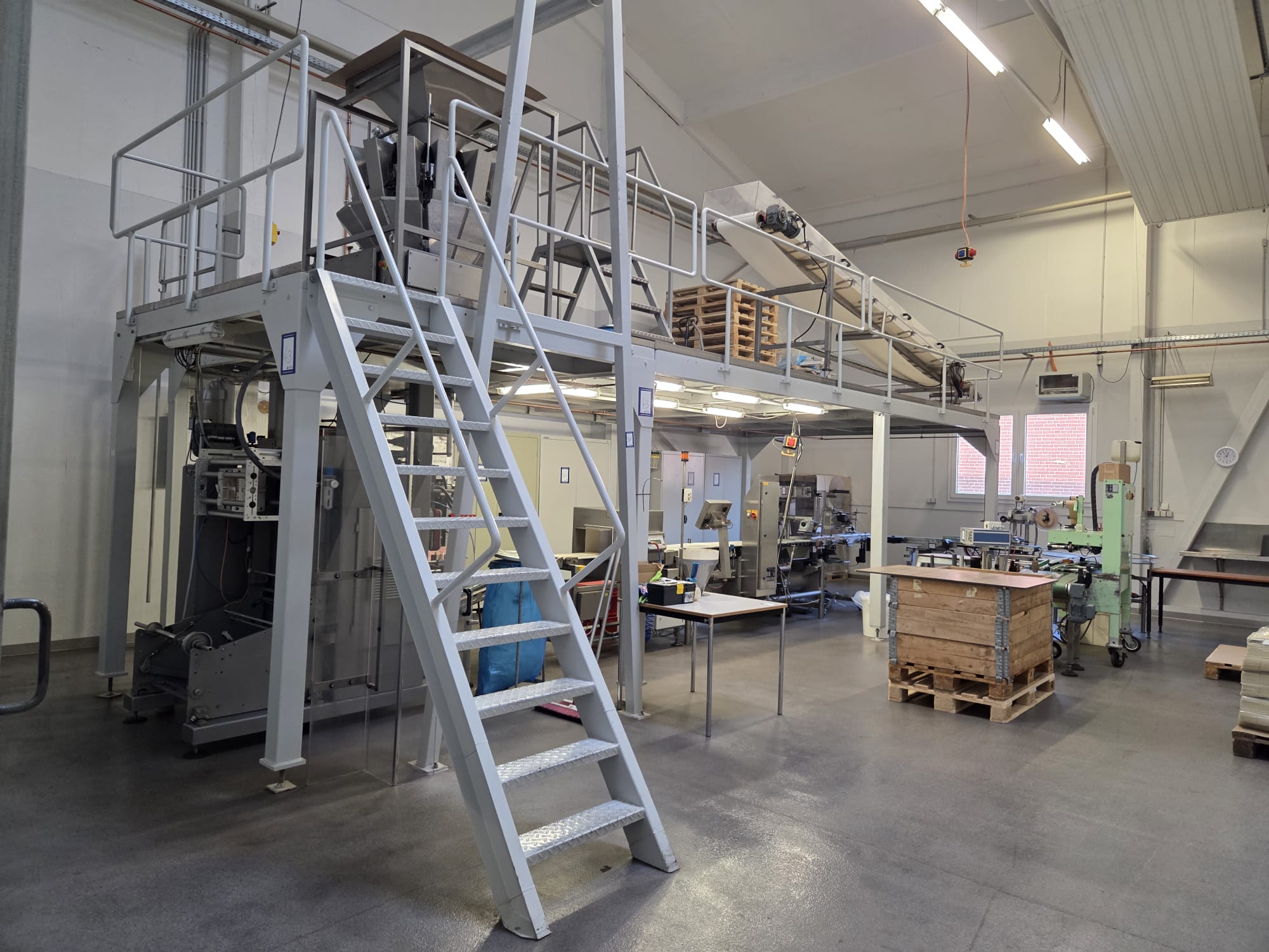 Online auction cleaning, weighing and packaging line for bio products in Senden (DE)