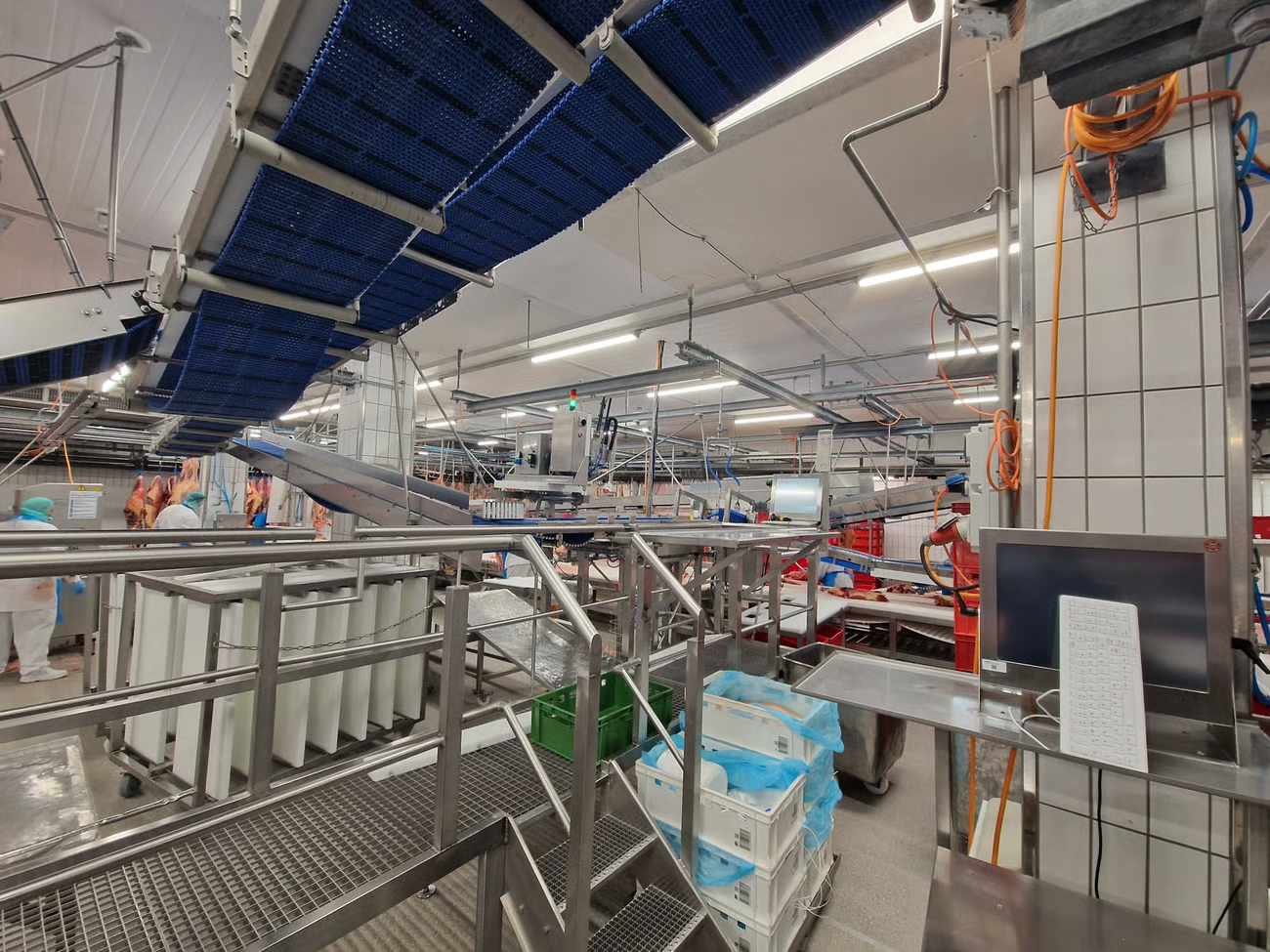 Online auction deboning lines, machinery and inventory due to cessation of activities Vion Food Group on behalf of Progressu GmbH in Hilden (DE)