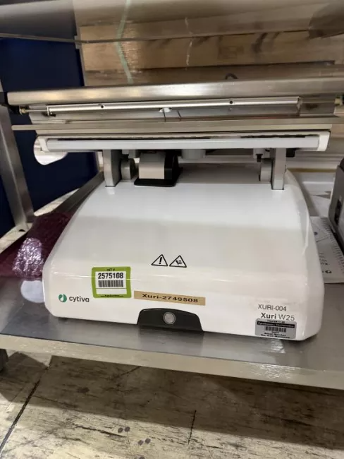 Online Auction: Bioprocessing and Cell Analysis Equipment