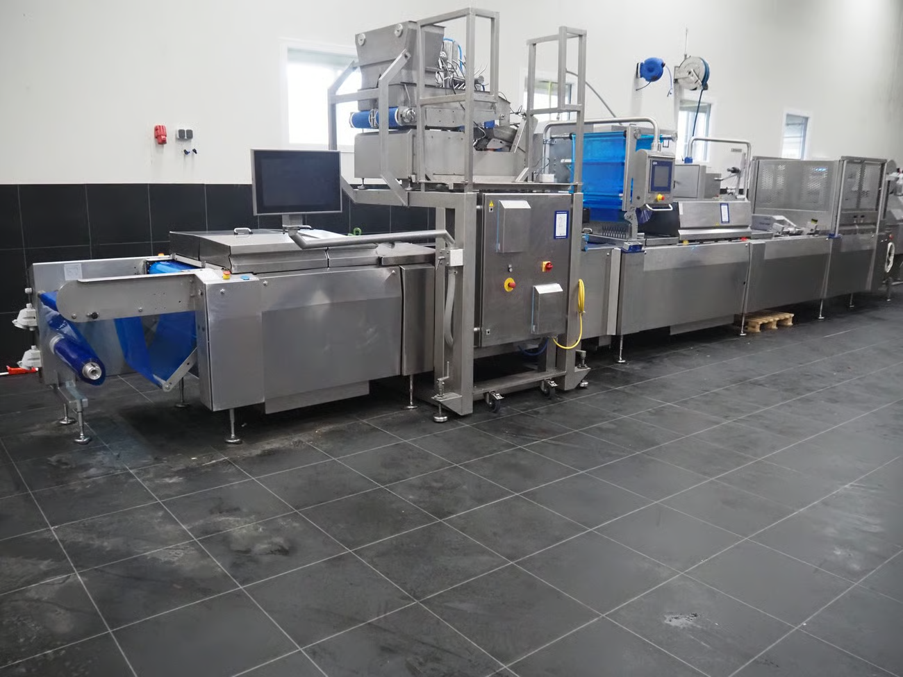 Online auction machinery and inventory for the food industry due to relocation of production facility in Millingen aan de Rijn (NL)
