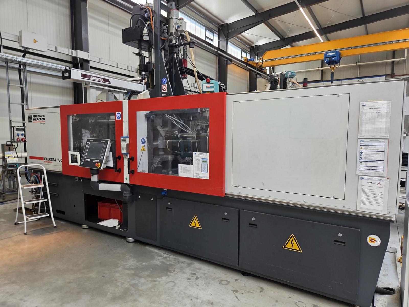 Online Auction: Plastic Injection Molding Surplus